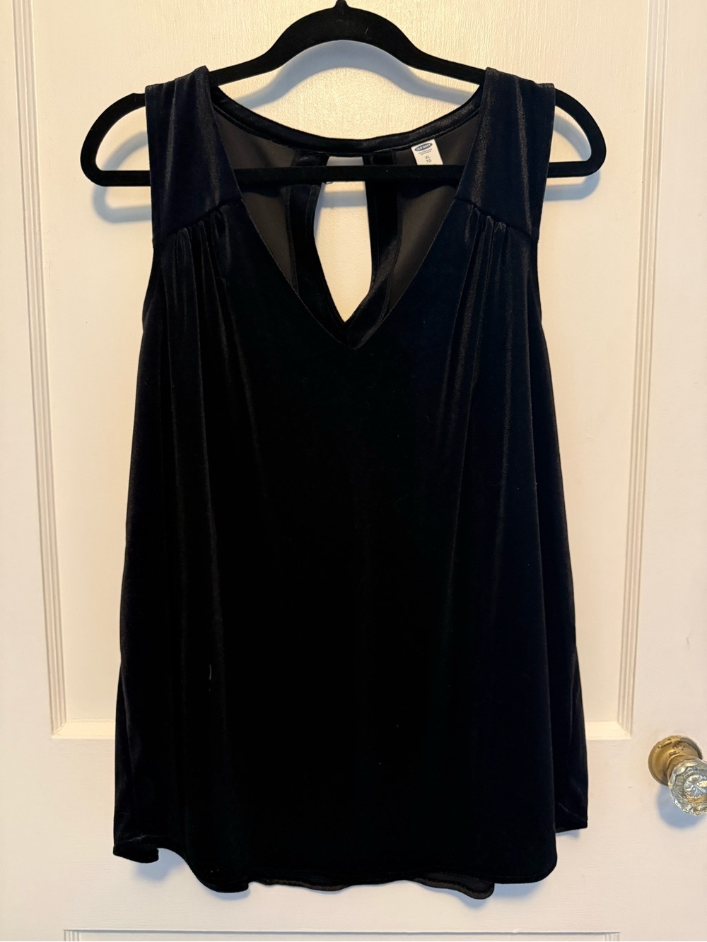 Old Navy Black Velvet Keyhole V-Neck Camisole